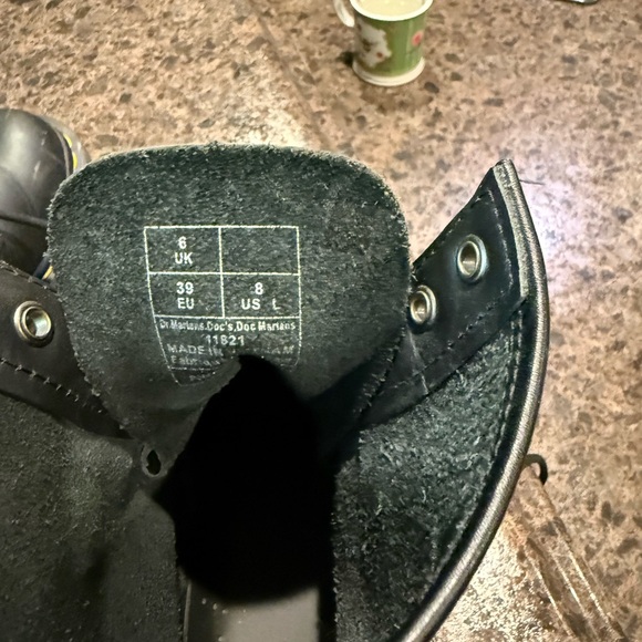 Black Doc Martin’s size 8 - Picture 7 of 7